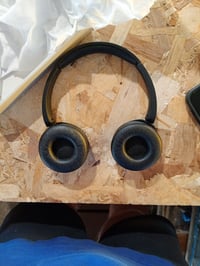 Bluetooth slúchadlá Sony WH-CH520, čierne – používané, tlačidlo napájania ide stláčať ťažšie (stav: pozri 2. obrázok) 3