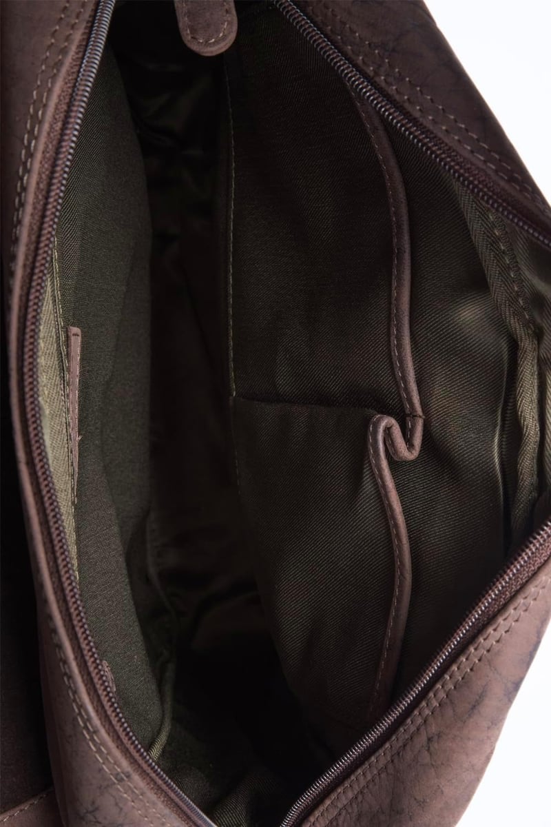 LEABAGS valódi bőr válltáska 13"-os laptophoz, sötétbarna