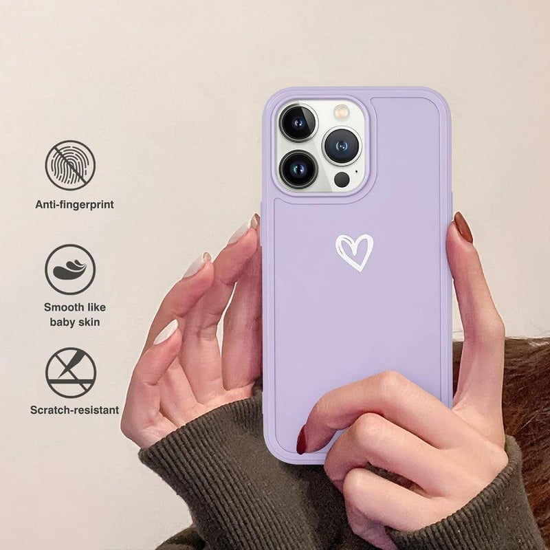 iPhone 13 Pro Max Lila Szilikon Tok Fehér Szívecskékkel - Ütésálló, Lányos
