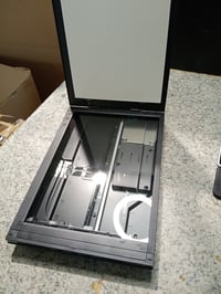 Scanner Canon LiDE 300 A4, 2400x2400 dpi, alimentare USB, scanner foto, negru — fără cablu de alimentare USB (stare: vezi a 2-a poză) 3