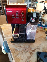 Espressor Breville Prima Latte II, 15 bari, Roșu — defect, pentru piese: nu trage apa (stare: vezi a 2-a poză) 2