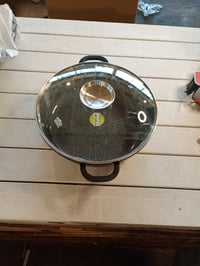 GSW Gourmet žulová servírovacia panvica so sklenenou pokrievkou 32 cm, čierna, indukčná — Okraj pokrievky je na viacerých miestach preliačený (stav: pozri 2. obrázok) 2