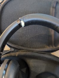 JBL Tour One M2 Bluetooth Over-Ear fejhallgató, fekete, zajszűrős, vezeték — hibás, alkatrésznek: nem kapcsol be (állapot: lásd a 2. képet) 3