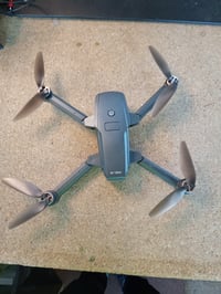 Dron Tolatoyus IDEA16 C0 so 4K kamerou, 40 km/h, 5GHz WiFi FPV, 30 — chybný, na náhradné diely: jedna vrtuľa nefunguje (stav: pozri 2. obrázok) 2