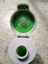 SIGG Viva One Jurassica dječja boca za vodu 0,5 L zelena, prikladna i za gazirana pića, bez BPA, nepropusna — rabljeno (stanje: vidi 2. sliku) 4