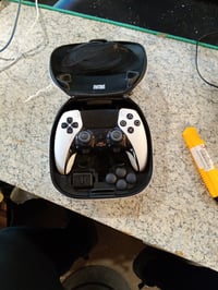 Controller wireless PlayStation DualSense Edge — defect, funcționează parțial: ambele joystick-uri nu răspund (stare: vezi poza a 2-a) 2