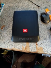 Subwoofer auto activ sub scaun JBL BassPro Nano, 15x20 cm, 200W, negru, subwoofer compact, utilizat 2