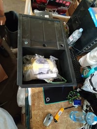 Kuchynský drez BLANCO METRA 45 S Silgranit – na strane pri odtoku je na rohu odlúpený kúsok materiálu (stav: pozri 2. obrázok) 4