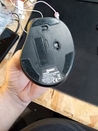 Hama ergonomski bežični vertikalni miš za dešnjake, optički senzor 1000/1400/1800 DPI, crni 3