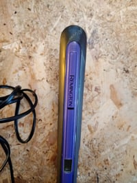 Placă de îndreptat părul Remington S7710 Pro-Ion, tehnologie triplă cu ioni, înveliș ultra-turmalin — carcasă zgâriată și pătată (stare: vezi a 2-a imagine) 2