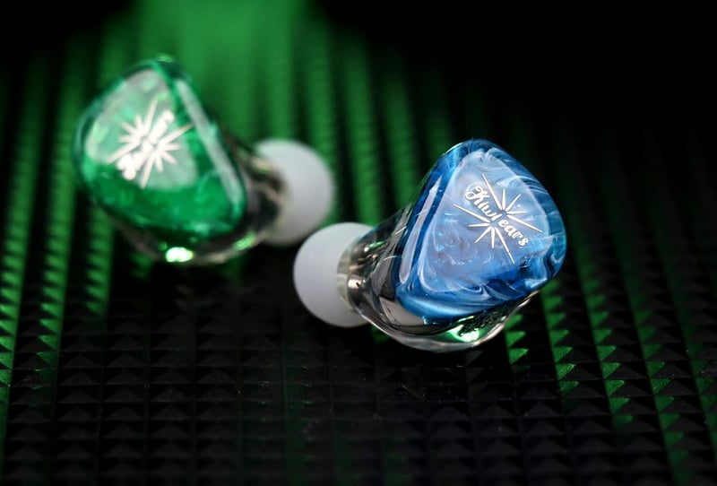 Kiwi Ears Orchestra Lite Kék 8BA Fülmonitor IEM Leválasztható OFC Kábellel