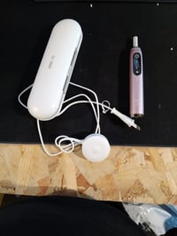 Periuță de dinți electrică Oral-B iO Series 9 Plus Edition, Roz, 7 moduri de curățare — fără capete de schimb și fără cablu de încărcare (stare: vezi a 2-a imagine) 2
