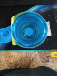 Fľaša na vodu ION8 750 ml, modrá, nepriepustná, otváranie jednou rukou, bez obsahu BPA, vhodná do umývačky riadu — používaná (stav: pozri 2. obrázok) 3