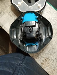 Robot de curățare pentru piscină cu acumulator Gre Moovo 90, până la 80 m², autonomie 90 minute, recipient 2 L, 2600 mAh, pentru piscine gonflabile și încorporate 2