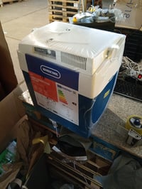 Elektrická chladiaca taška Mobicool ME27, 26 l, modrá, 12 V/230 V, do auta a na kempovanie, režim Eco/Max, prenosná — poškriabaná (stav: pozri 2. obrázok) 3