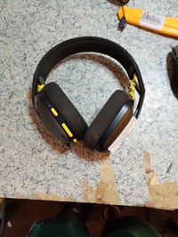 Bezdrôtové herné slúchadlá Logitech G G435 LIGHTSPEED, čierne, 18 — chybné, na náhradné diely: nevydávajú zvuk (stav: pozri 2. obrázok) 2