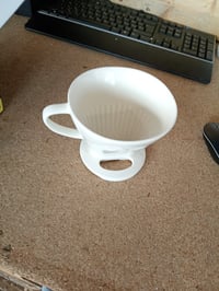 Suport filtru de cafea din porțelan Melitta 1x4 pentru preparare pour over, alb, cu fante laterale - stare folosită 4