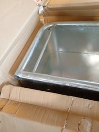 Kerbl téglalap alakú fémvályú kerek csövekkel és leeresztő dugóval, 35 l, tűzihorganyzott, lovaknak és szarvasmarháknak, használt 3