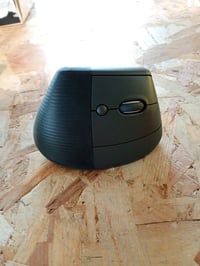 Ergonomická bezdrôtová myš Logitech Lift Vertical, pre pravákov, sivá - použitá 2