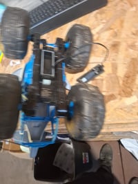 Monster Jam Megalodon Storm távirányítós cápa RC autó 1:15 méretarányú - Használt, hiányos (távirányító nélkül (állapot: lásd a 2. képet) 8