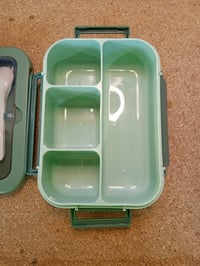 Cutie de prânz tip Bento pentru copii Dntorx cu compartimente, 1300 ml, verde, cu tacâmuri, recipient etanș pentru școală 2