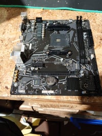 Základná doska Gigabyte A520M K V2 – CPU AMD Ryzen 5000 AM4, DDR4 5100 MHz OC, PCIe Gen3 x4 M.2, GbE – bez zadného krytu (stav: pozri 2. obrázok) 2