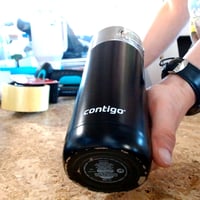 Contigo Luxe Autoseal termo šalica od nehrđajućeg čelika, crna (Licorice), 360 ml — Vidljivi su tragovi trošenja na dnu (stanje: vidi 2. sliku) 3