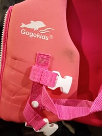 Detská plávacia vesta Gogokids z neoprénu, pomôcka na plávanie pre deti od 2 do 9 rokov (15 – 35 kg), ružová 2