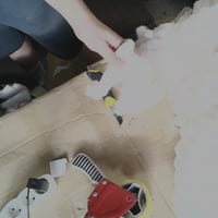 Pătură pufoasă de pluș BEDELITE 150x200 cm Alb-crem, cuvertură din fleece flanelat cu striații — ruptă într-un colț (stare: vezi a 2-a imagine) 2