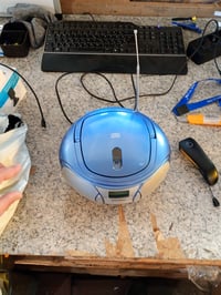 Radio cu CD player portabil Karcher RR 5025-C, albastru, FM, AUX-In — antenă deteriorată, nu se poate închide complet (stare: vezi a 2-a fotografie) 3