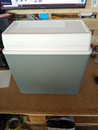 Ladă frigorifică electrică Mobicool Mirabelle MM24 DC 20L, 12V, termoelectrică, geantă frigorifică auto, răcire 15°C, gri piatră, compactă, potrivită și pentru autocamioane 2