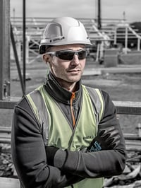Uvex i-works védőszemüveg, páramentes, karcálló, UV400, antracit-szürke 2
