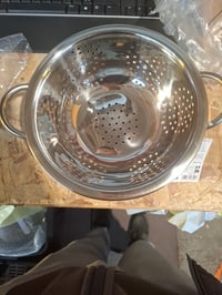 Sită din oțel inoxidabil Fackelmann 24 cm, pentru scurgerea pastelor și a legumelor, argintie — sită ușor îndoită (stare: vezi a 2-a imagine) 2