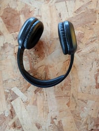 Bluetooth slúchadlá Music Sound Basic, čierne, skladacie, 14-hodinová výdrž batérie, AUX vstup — Nabíjací kábel (stav: pozri 2. obrázok) 4