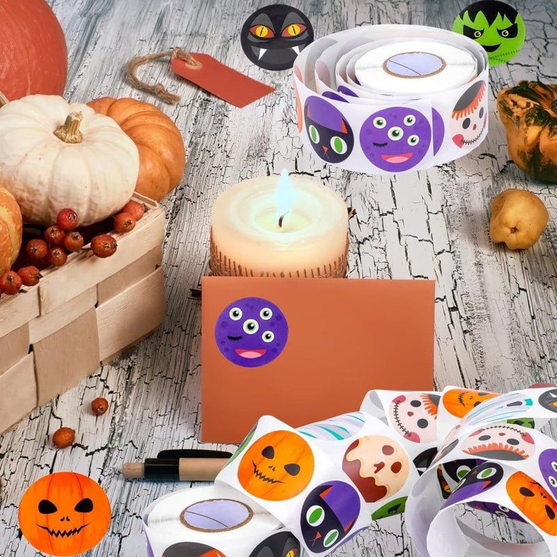 Halloween matrica gyerekeknek - 500 db kerek, 1,5 hüvelykes, tekercses