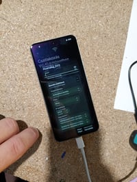 Smartphone Google Pixel 8 256 GB Hazel — defect, pentru piese: ecranul are „ghost touch” și (stare: vezi a 2-a poză) 2