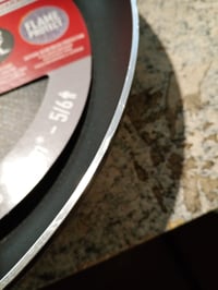 Panvica Tefal Resist D52608 32 cm, titánový nepriľnavý povrch, Thermo-Signal — drobné poškodenia na okraji (stav: pozri 2. obrázok) 2