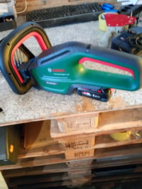 Bosch UniversalHedgeCut 18V-50 akkus sövényvágó, 50 cm pengehossz, 2,5 Ah akkumulátorral, 18V rendszer, használt 4