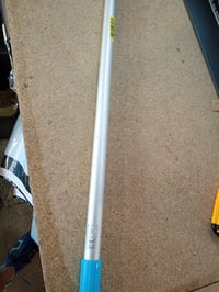 Teleskopická hliníková tyč na čistenie bazénov Intex 29054, sivá, 239 cm, Ø 26,2 mm, výsuvná rukoväť na čistenie bazéna 3