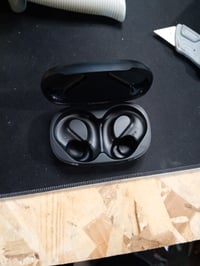 Bezdrôtové slúchadlá JBL Endurance Peak 3 — Nabíjacie puzdro (náhradný diel) 2
