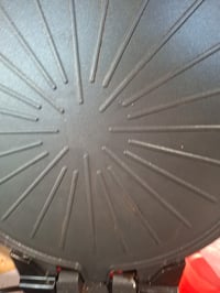 Aparat de făcut pizza Princess 115007 – 32 cm, reglabil — defect, funcționează parțial: capacul mecanismului de deschidere-închidere este rupt (stare: vezi imaginea nr. 2) 4