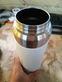Stanley Quick Flip rozsdamentes acél kulacs 1,06 L - Polar fehér, egygombos fedéllel, kipróbált állapot (állapot: lásd a 2. képet) 2