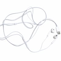 Slúchadlá Apple EarPods s konektorom USB-C, biele – použité, s viditeľnými známkami používania na reproduktorovej časti 1