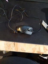 Mouse Gaming Wireless Ultralight Corsair KATAR Elite FPS – defect, pentru piese: nu funcționează, lipsește receptorul USB (stare: vezi a doua imagine) 2