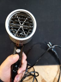 Grundig HD 6080 B ionsko sušilo za kosu 2200W, 3 razine temperature, 2 brzine puhanja, crno/srebrno – bez dodatnih nastavaka (stanje: vidi 2. sliku) 4