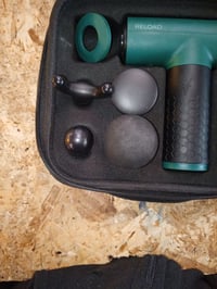 Pistol de masaj Beurer Antelope RELOAD cu funcție de încălzire și răcire, 5 trepte, 3000 — produs incomplet, utilizat (stare: vezi poza 2) 3
