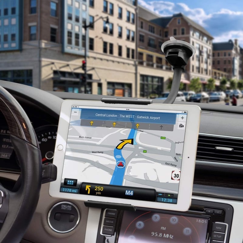 APPS2Car 360°-os Szélvédőre és Műszerfalra Rögzíthető Univerzális Autós Tablet és Telefontartó 4-11" Készülékekhez