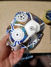 Futbalová lopta Hy-Pro UEFA Champions League, veľkosť 5, bielo-modro-zelená, oficiálne licencovaná tréningová a zápasová lopta pre deti aj dospelých 3
