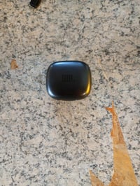 JBL Live Pro 2 TWS True Wireless fülhallgató zajszűréssel — hibás, alkatrésznek: töltőről lehúzva nem működik (állapot: lásd a 2. képet) 2