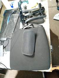 DUMOS Ergonomska uredska stolica s podesivim naslonom za glavu — neispravna, za dijelove: slomljena točka pričvršćivanja naslona (stanje: vidi 2. sliku) 3